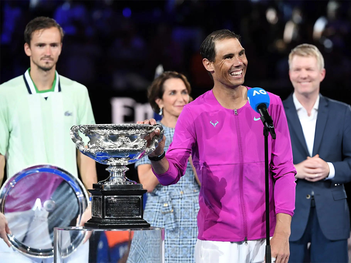 Daniil Medvedev: Đấu với Rafael Nadal khó hơn đấu với Novak Djokovic 378839