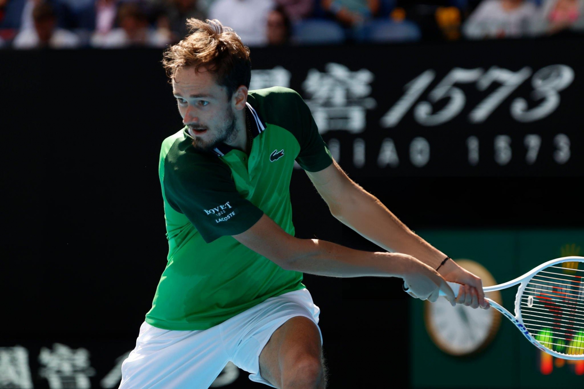 Nhọc nhằn vượt qua Hubert Hurkacz, Daniil Medvedev lọt vào bán kết Australian Open 2024 396488