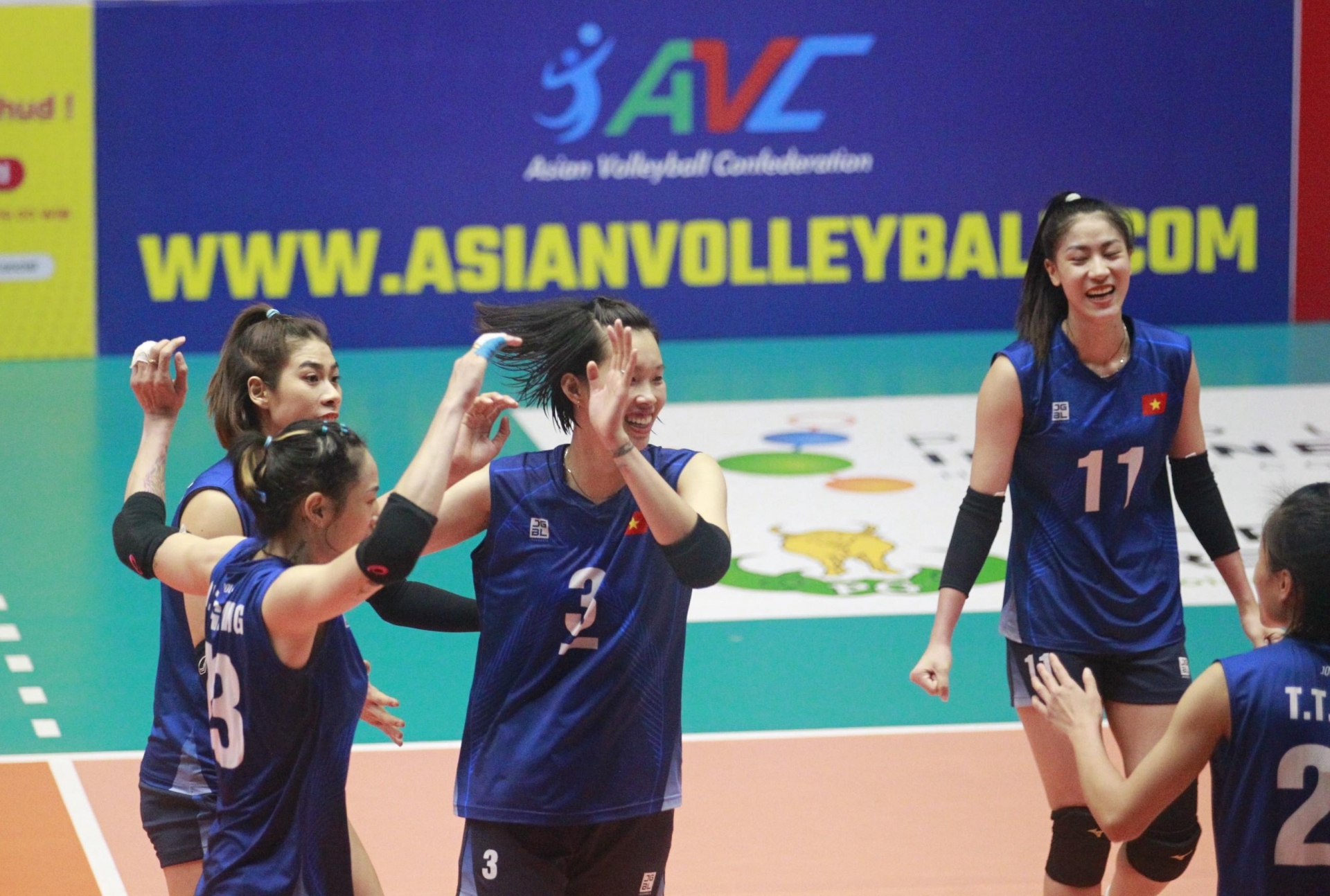 Bóng chuyền nữ Việt Nam lọt bảng tử thần ở AVC Challenge Cup 2024 455632