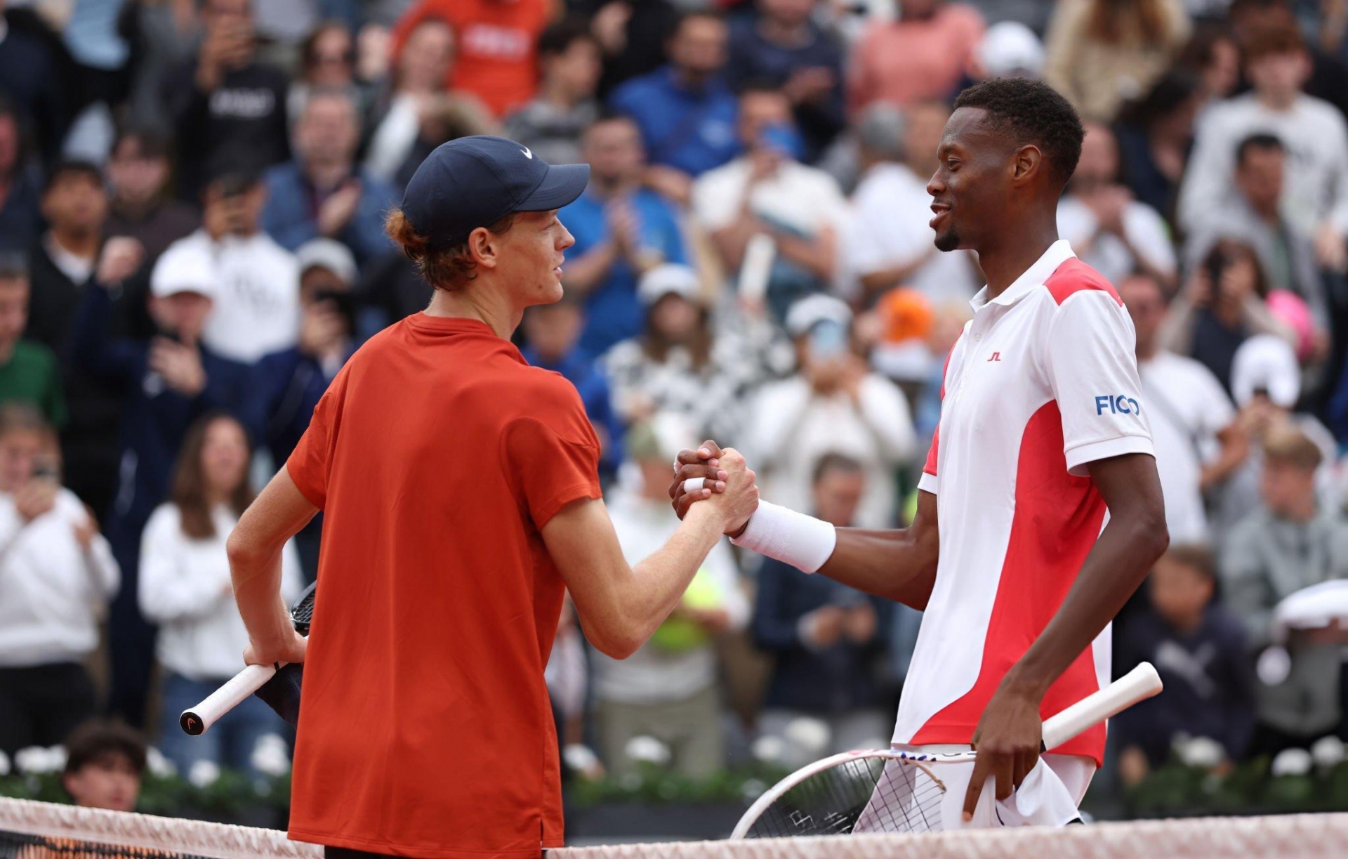 Jannik Sinner ra quân dễ dàng ở Roland Garros 2024 470253