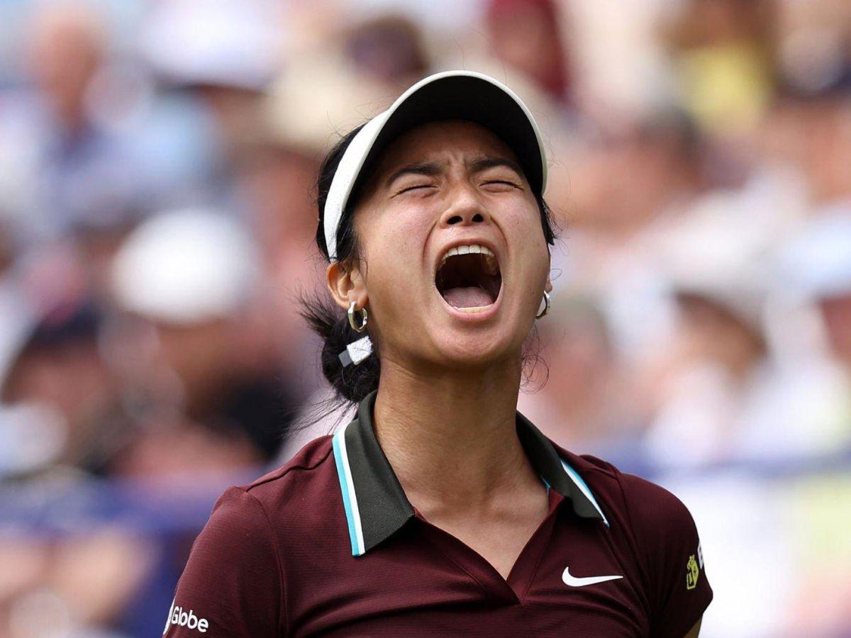 Alex Eala bỏ lỡ 4 championship-point, ngậm ng&ugrave;i gi&agrave;nh ng&ocirc;i &aacute; qu&acirc;n  Eastbourne 2025