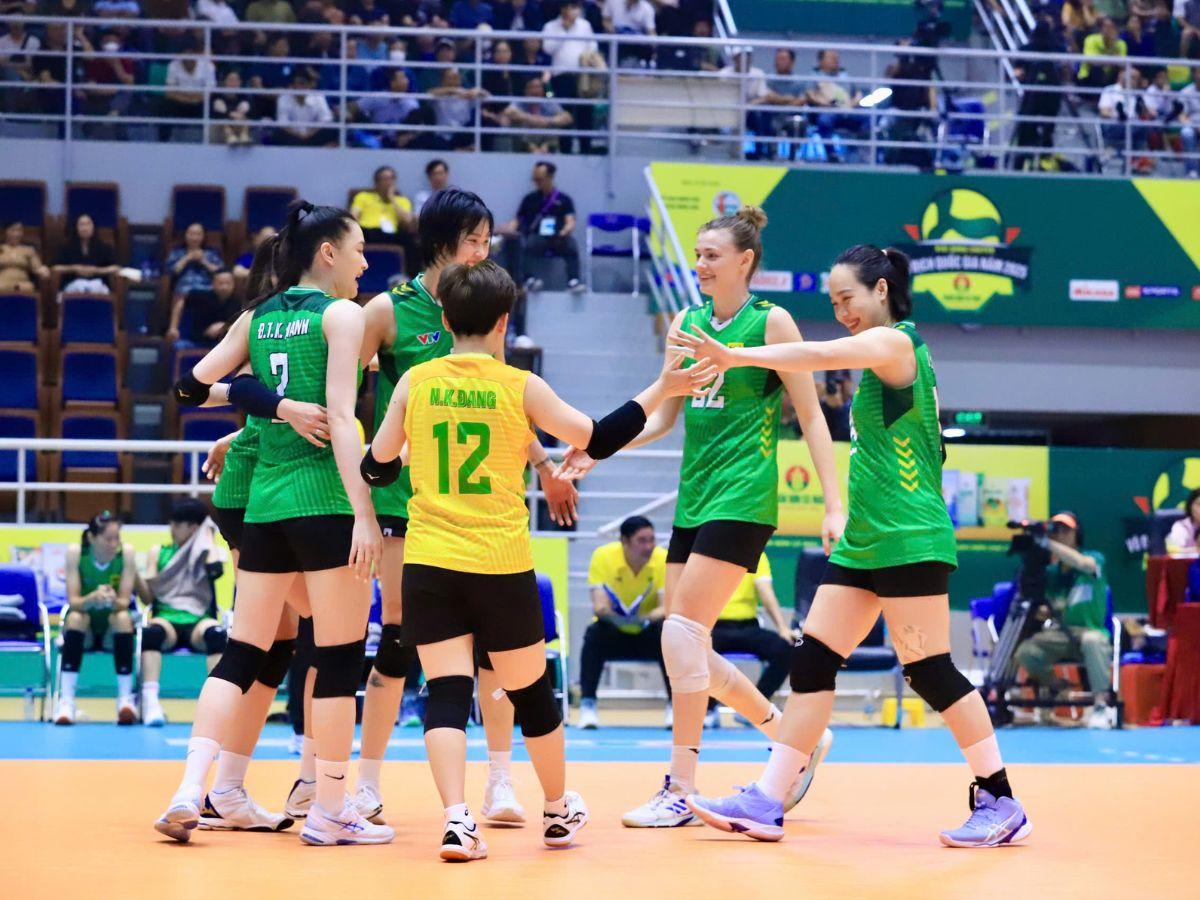 Trực tiếp bóng chuyền nữ VTV Bình Điền Long An 2-0 VietinBank: Khẳng định sức mạnh