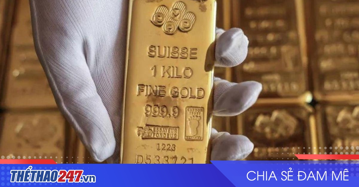 Giá vàng hôm nay chiều 11/4: Tiếp đà tạo đỉnh cao chóng mặt