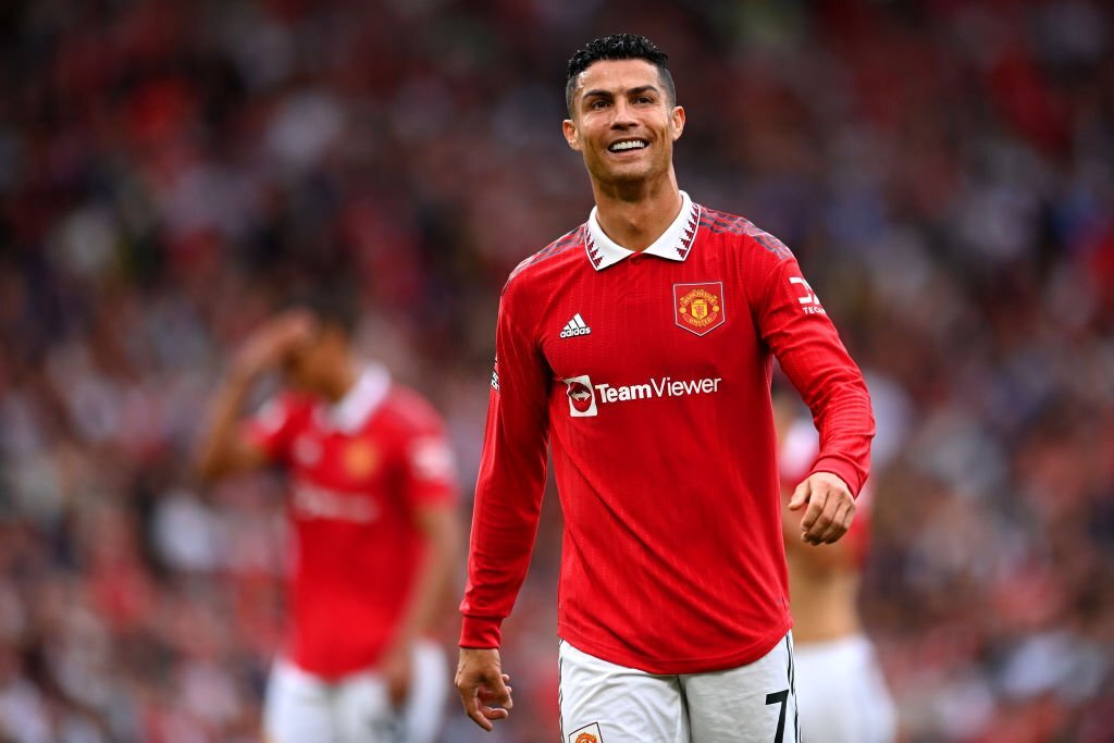 Ở lại MU, Ronaldo sẽ có cơ hội làm nên lịch sử 182153