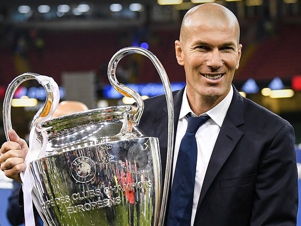 Bị Pháp ngó lơ, HLV Zidane có bến đỗ khiến 'thế giới khiếp sợ' 234247