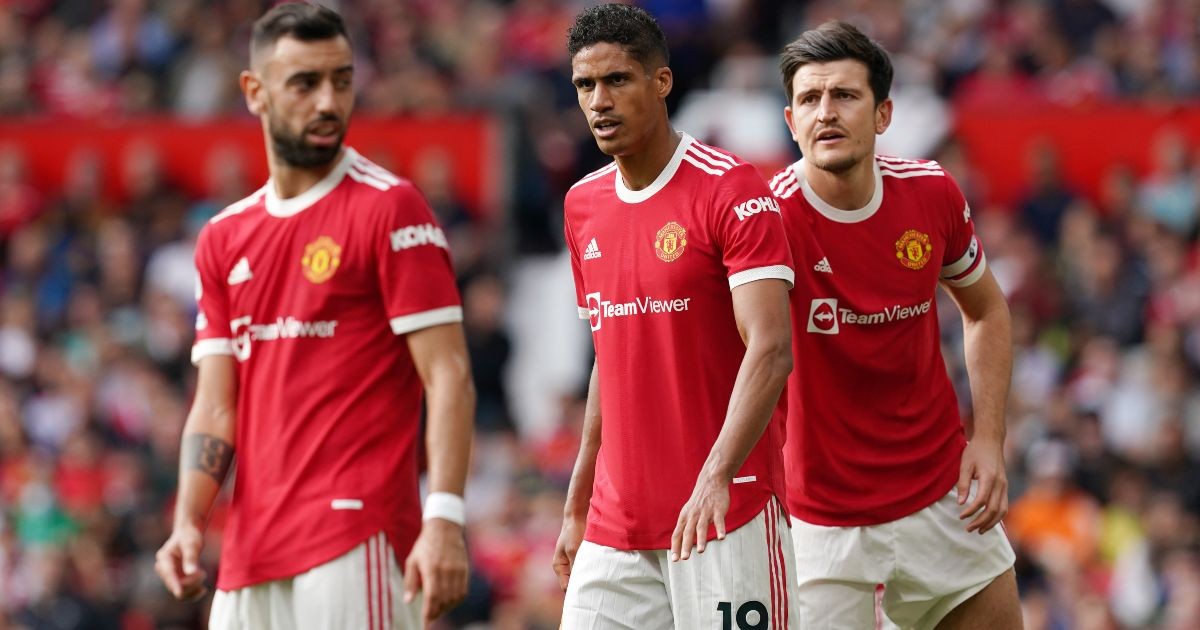 bruno-fernandes-harry-maguire-man-utd-f365-1675066039.jpg