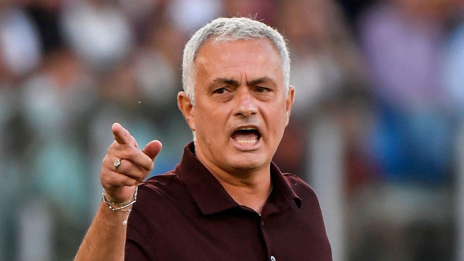 jose-mourinho-roma-2022-1680834395.jpg