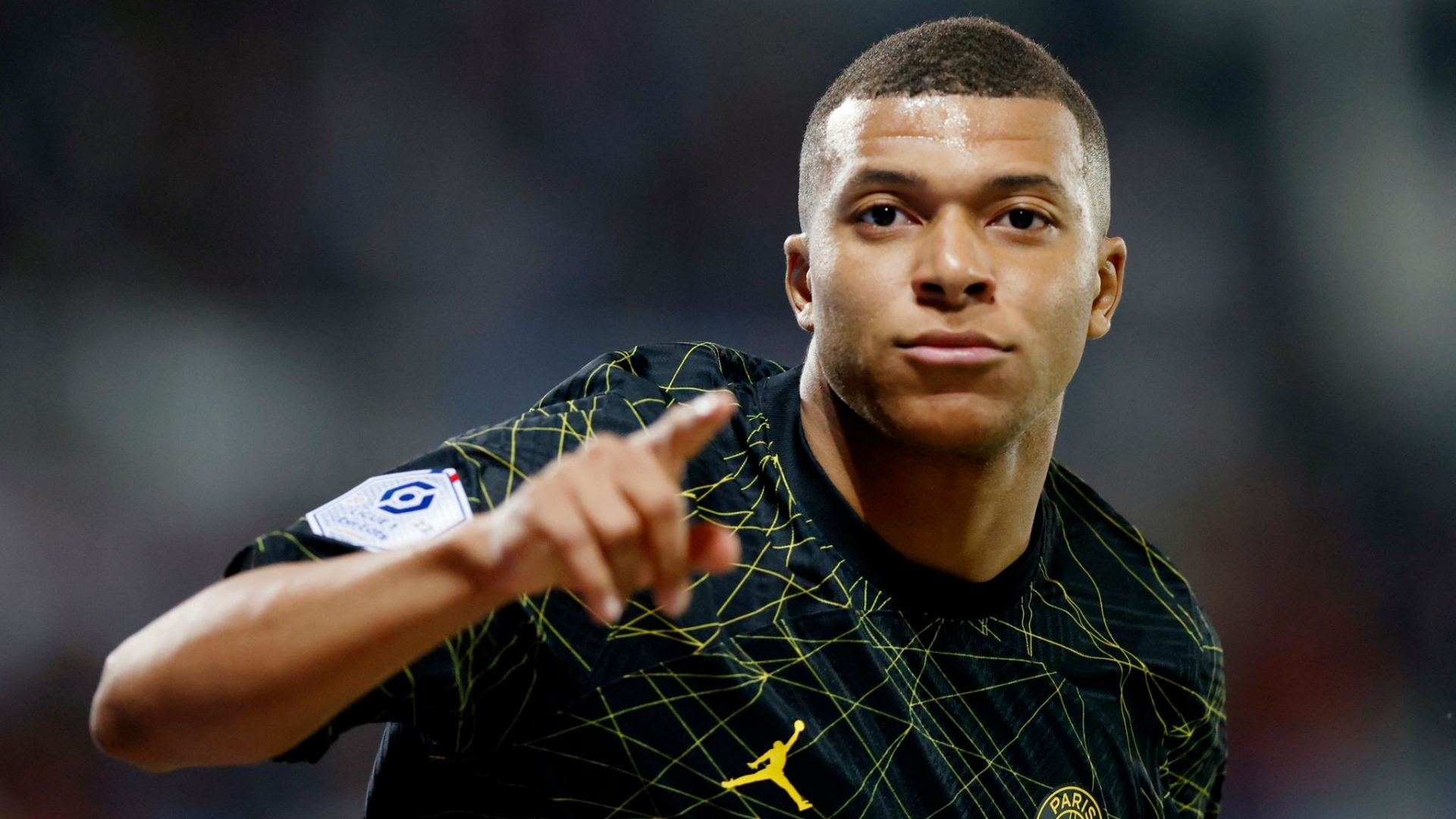 Bỏ qua Real Madrid, đã xong vụ Mbappe gia nhập 'gã khổng lồ' châu Âu? 307010