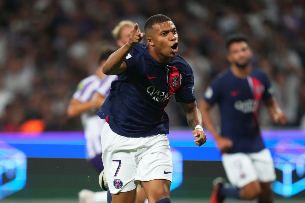 Nghe lời mẹ rời PSG, Mbappe gia nhập bến đỗ khổng lồ Ngoại hạng Anh 315821