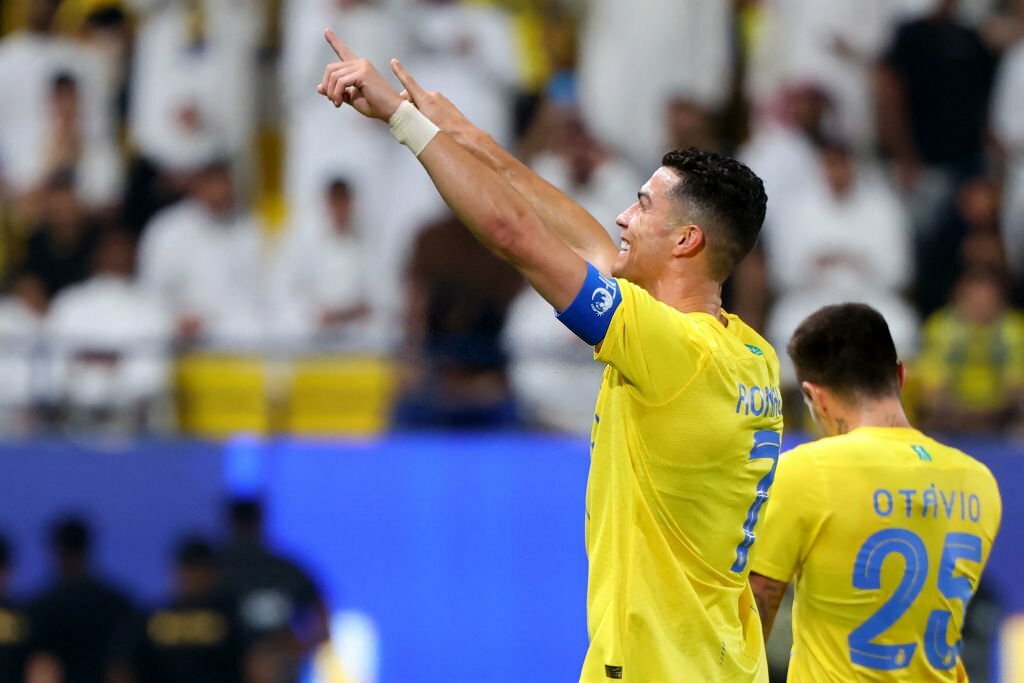 Ronaldo lập 2 siêu phẩm, Al Nassr bay cao tại Cúp C1 châu Á 345973