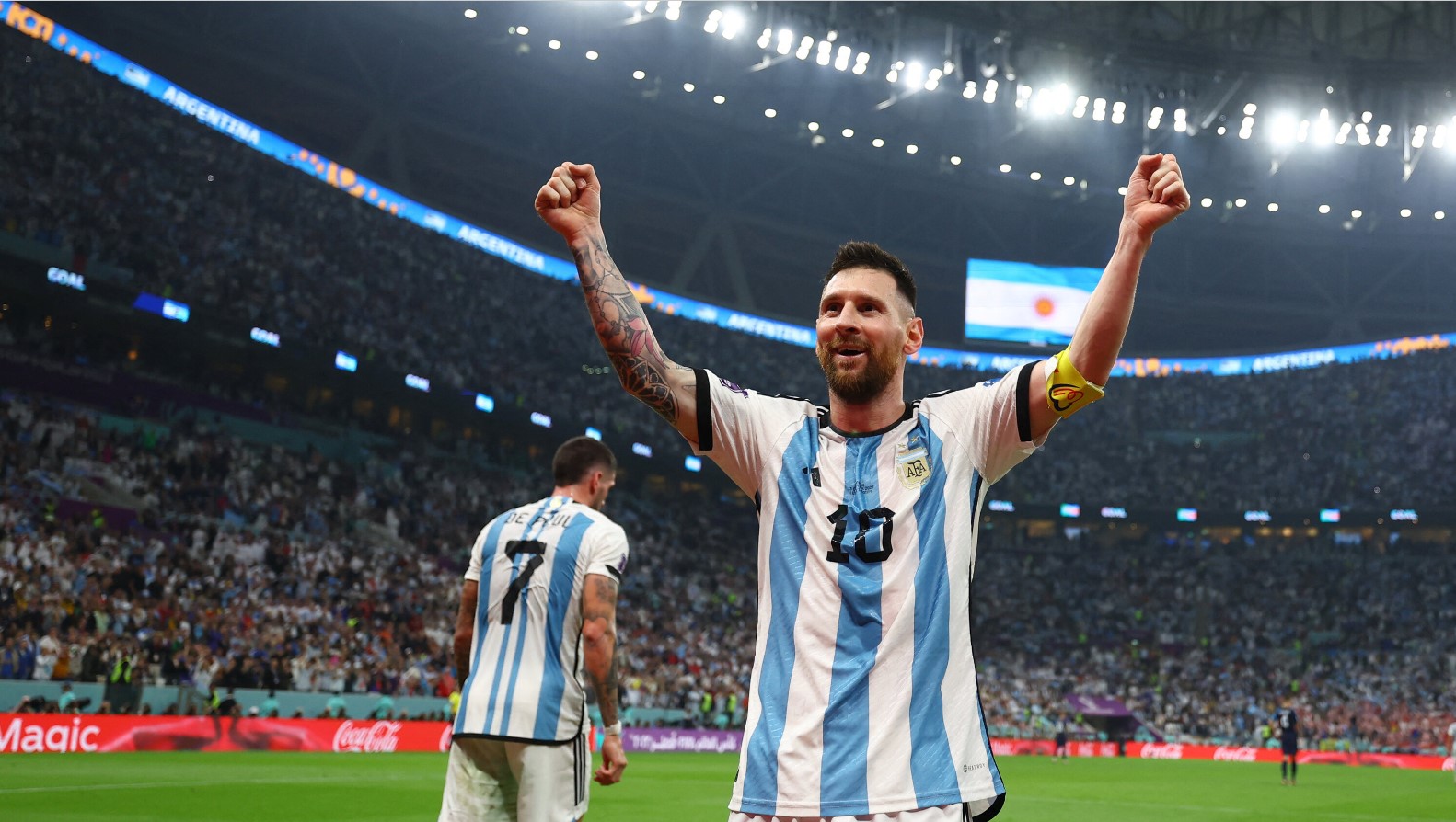 HLV Argentina tuyên bố về tương lai 'điên rồ' của Lionel Messi 364132