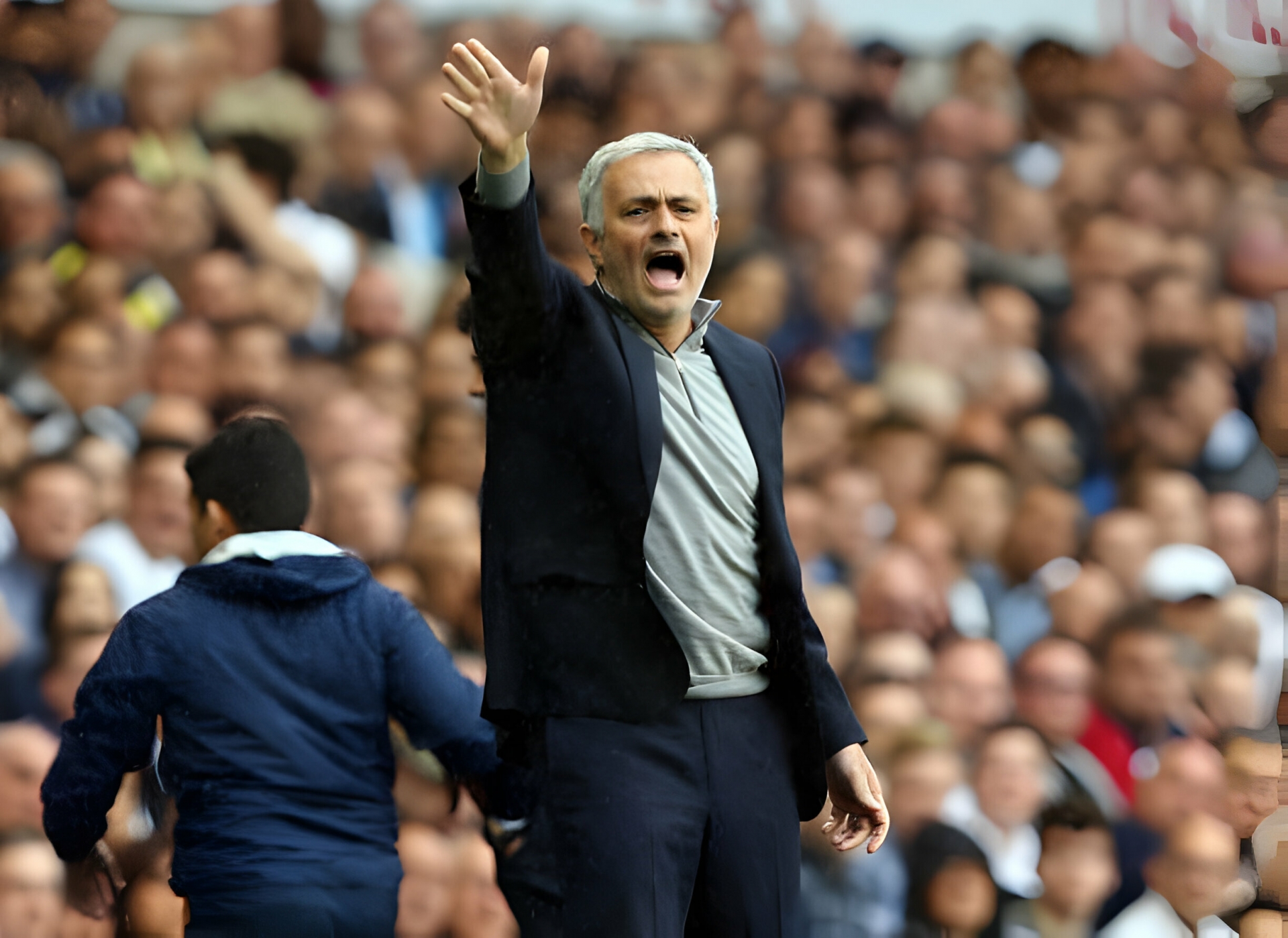 Vừa bị sa thải, Mourinho sẽ nhanh chóng dẫn nhà vô địch tại châu Âu? 394986