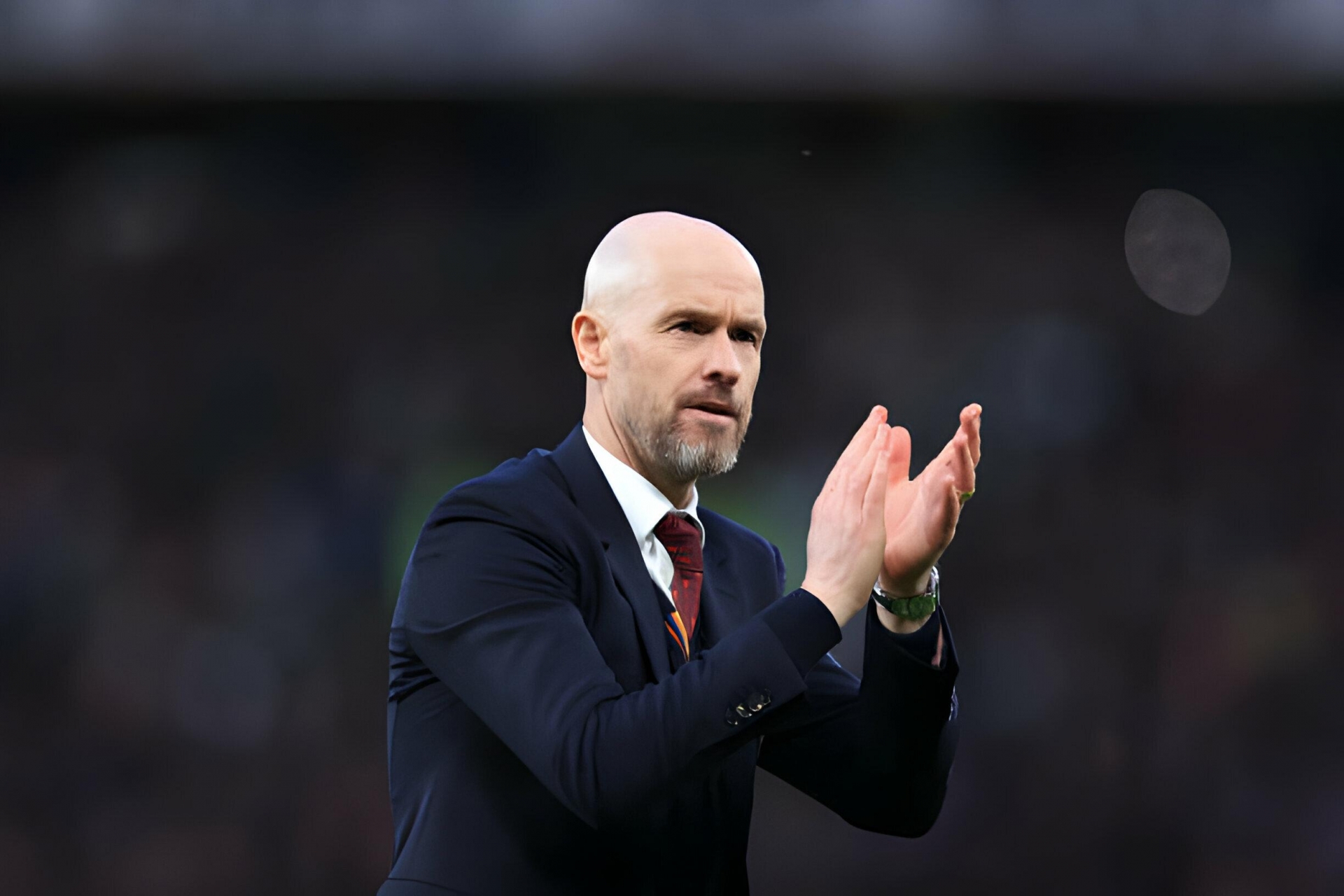 Erik ten Hag: 'MU có thể đánh bại bất cứ ai' 423767