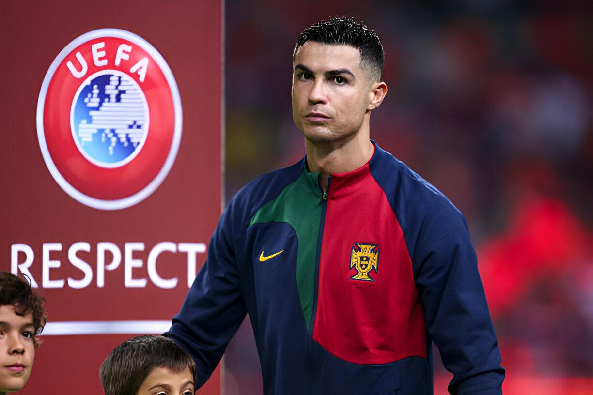 Ronaldo sẵn sàng với 'sứ mệnh' châu Âu cùng ĐT Bồ Đào Nha 477469