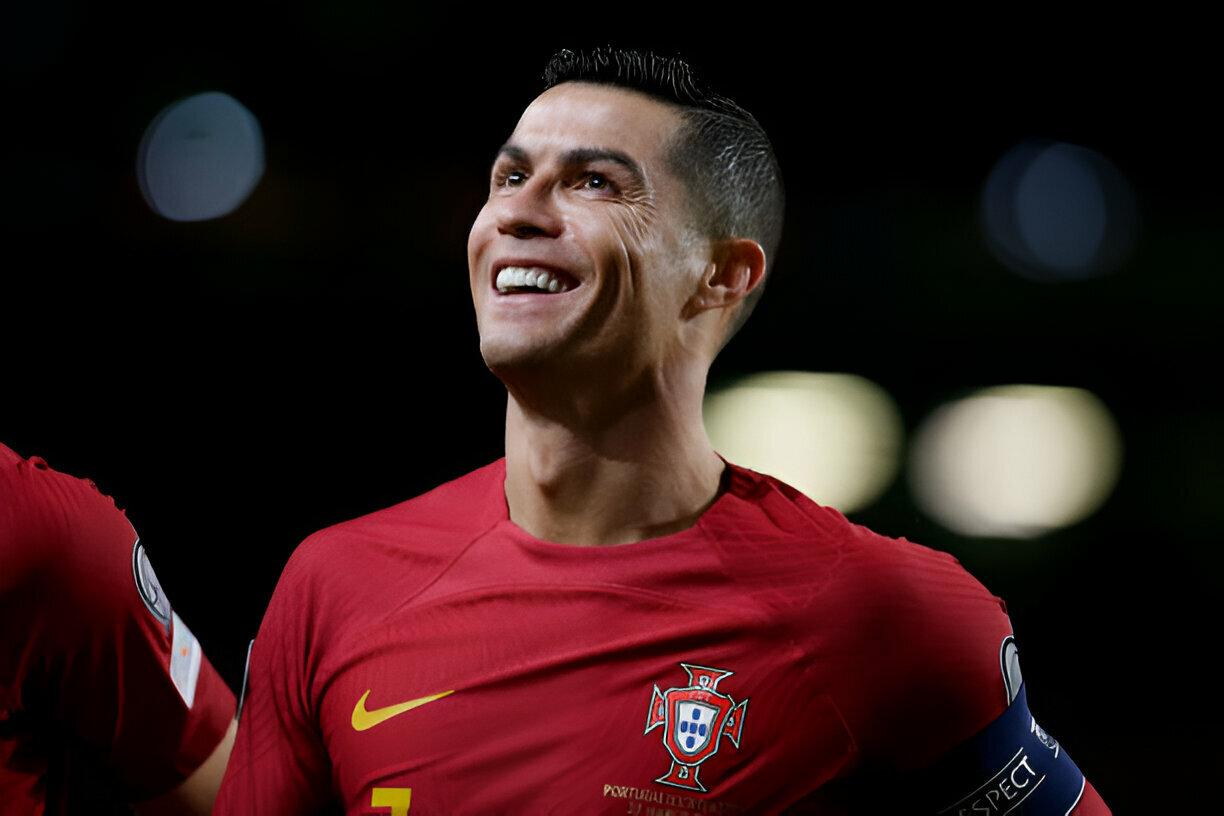 HLV ĐT Bồ Đào Nha tiết lộ vai trò của Ronaldo tại Euro 2024 478871