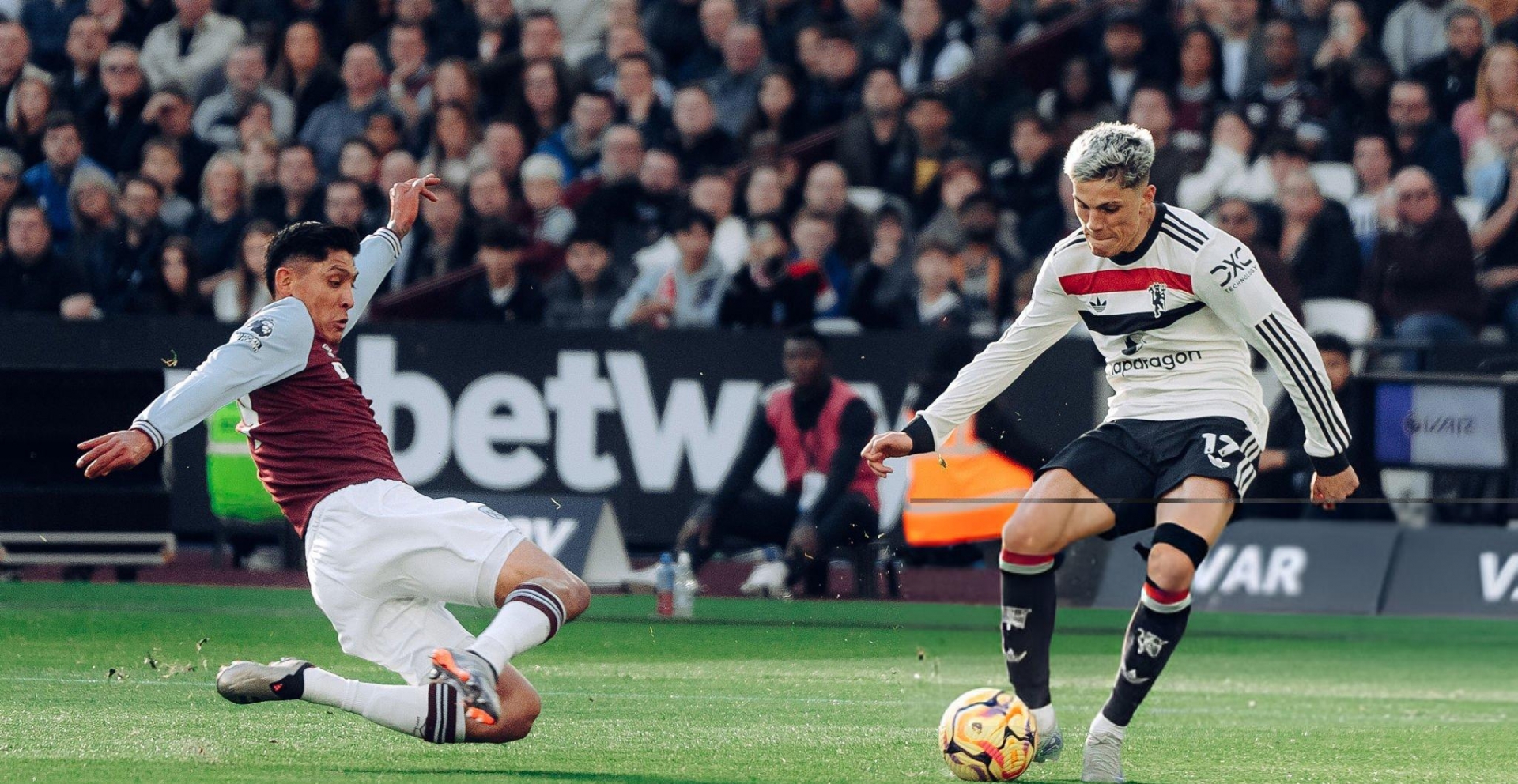 Trực tiếp MU 0-0 West Ham: Phung phí cơ hội