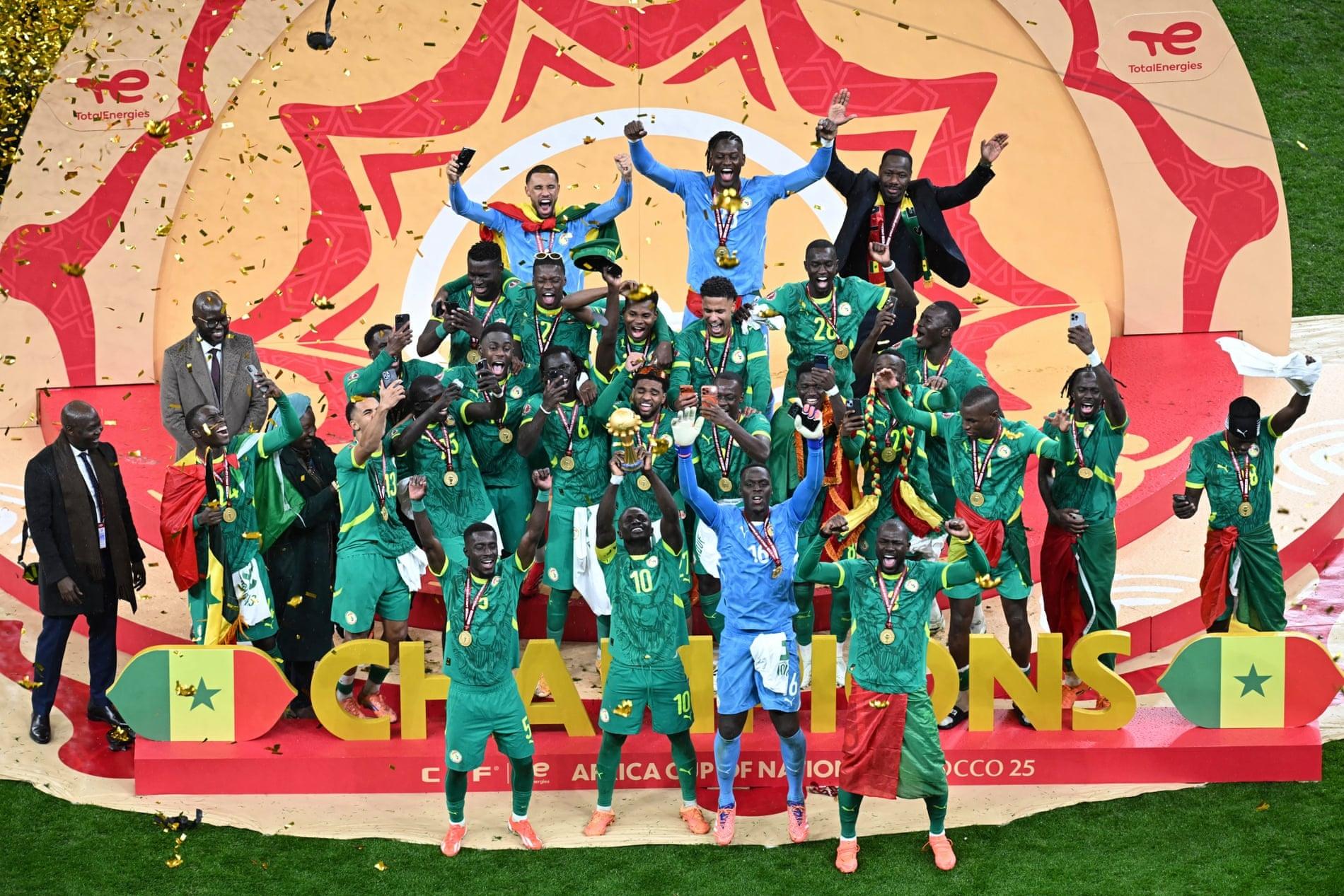 Quật ngã Ma Rốc, Senegal lên ngôi vô địch CAN Cup theo cách điên rồ
