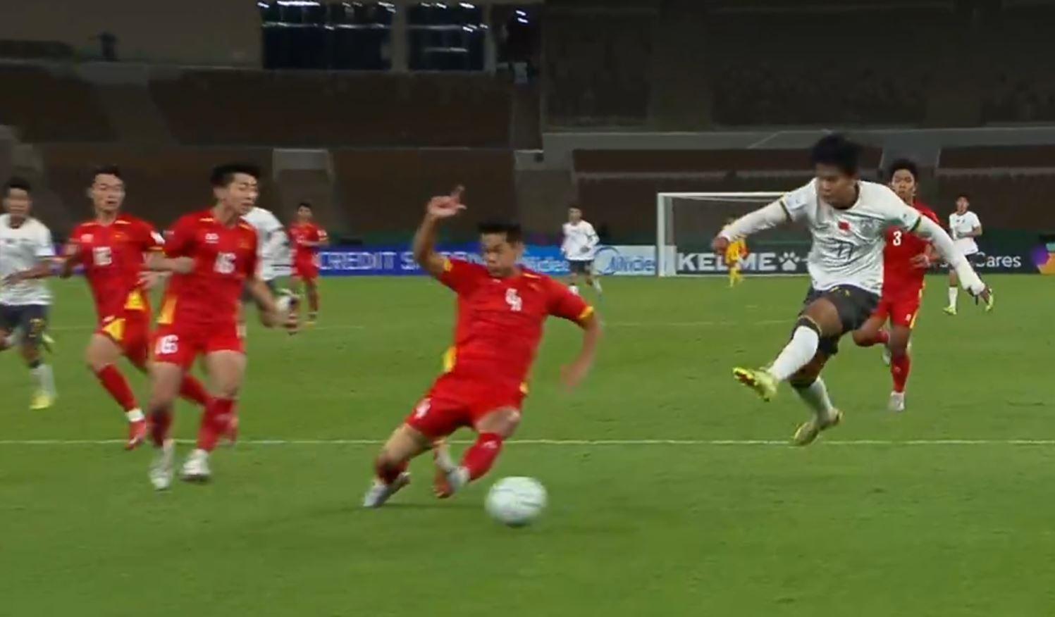 CĐV Thái Lan thốt lên 1 điều khi U23 Việt Nam thua 0-3 Trung Quốc