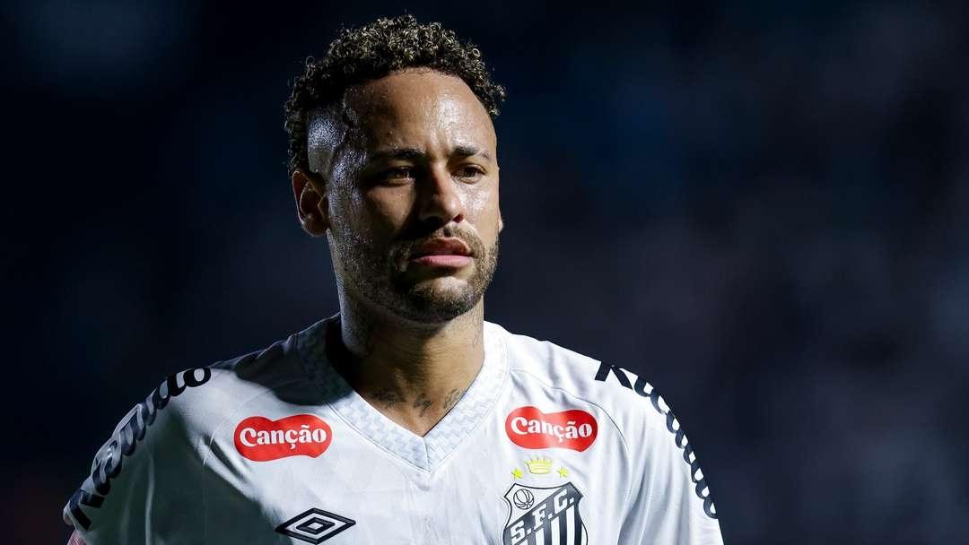 Neymar bất ngờ tuyên bố về việc giải nghệ