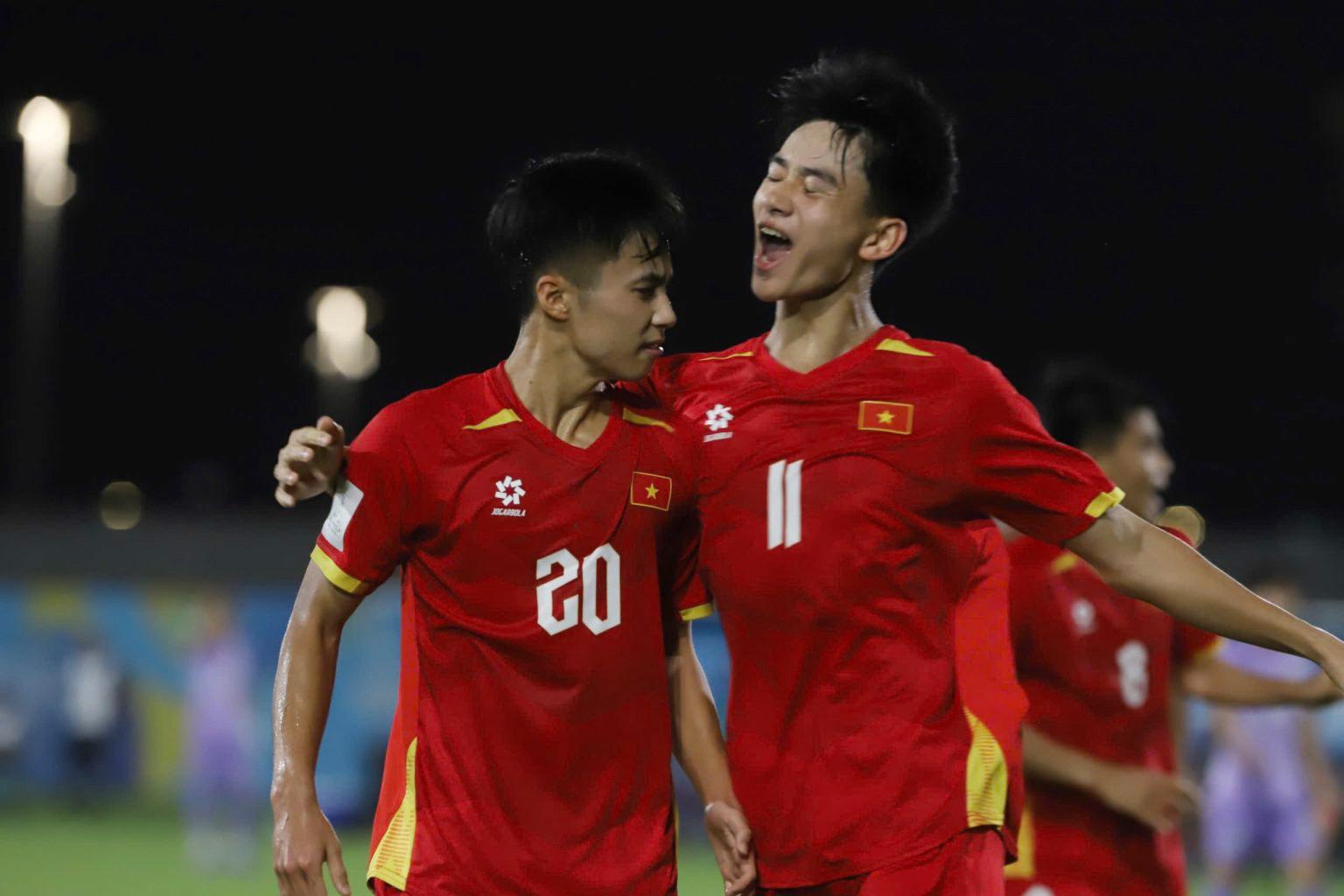 Đối thủ Tây Á của Việt Nam 'hở sườn' trước trận tranh vé dự World Cup
