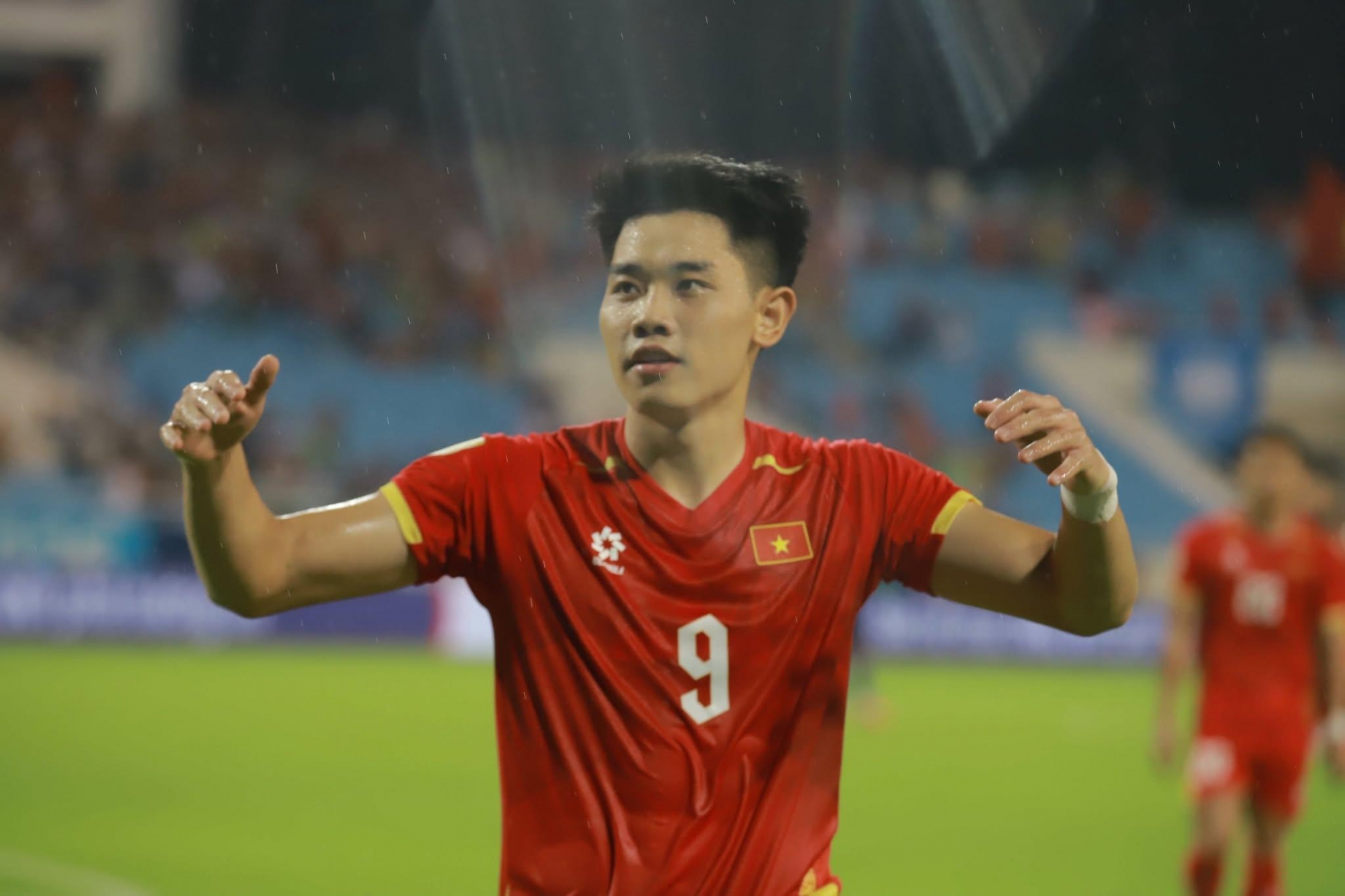 Đình Bắc đấu “viên ngọc mới” Malaysia ở bán kết AFF Cup