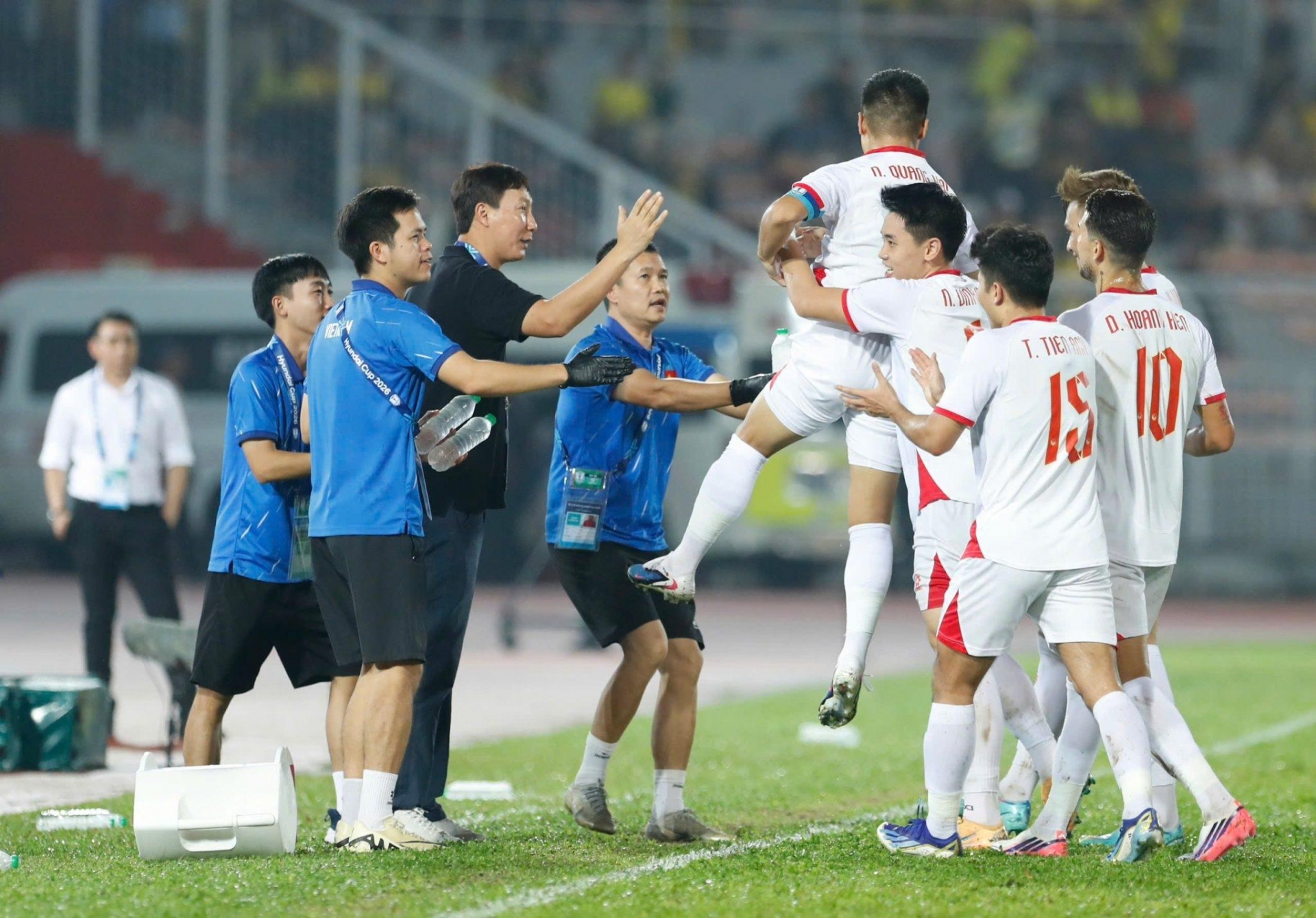 Truyền thông Malaysia dậy sóng réo tên ĐT Việt Nam sau thất bại 0-2