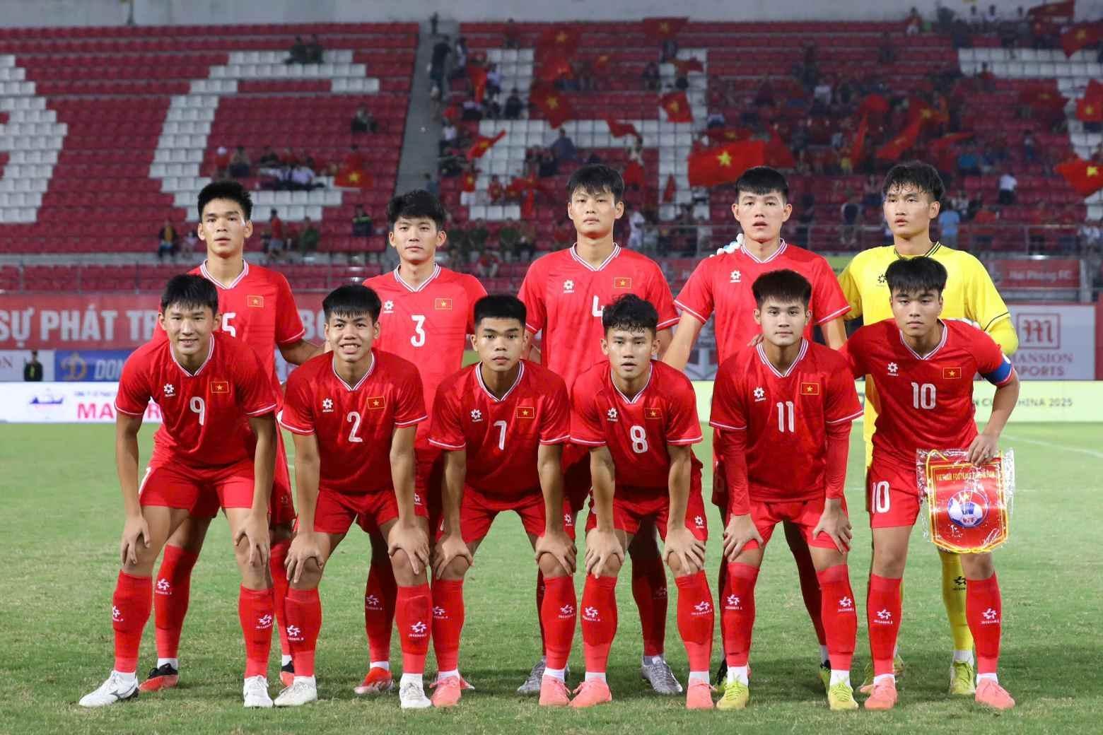 Trực tiếp U20 Việt Nam vs U20 Triều Tiên: Chuẩn bị ra sân!