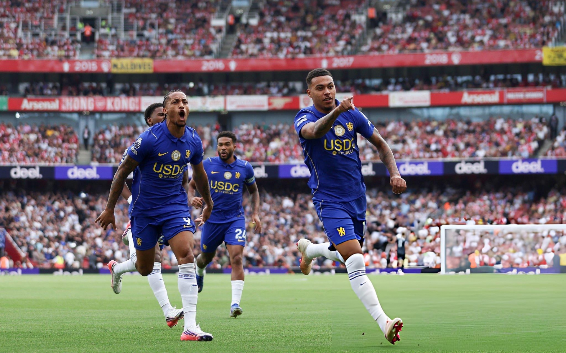 Trực tiếp Arsenal 0-1 Chelsea: Tấn công rực lửa
