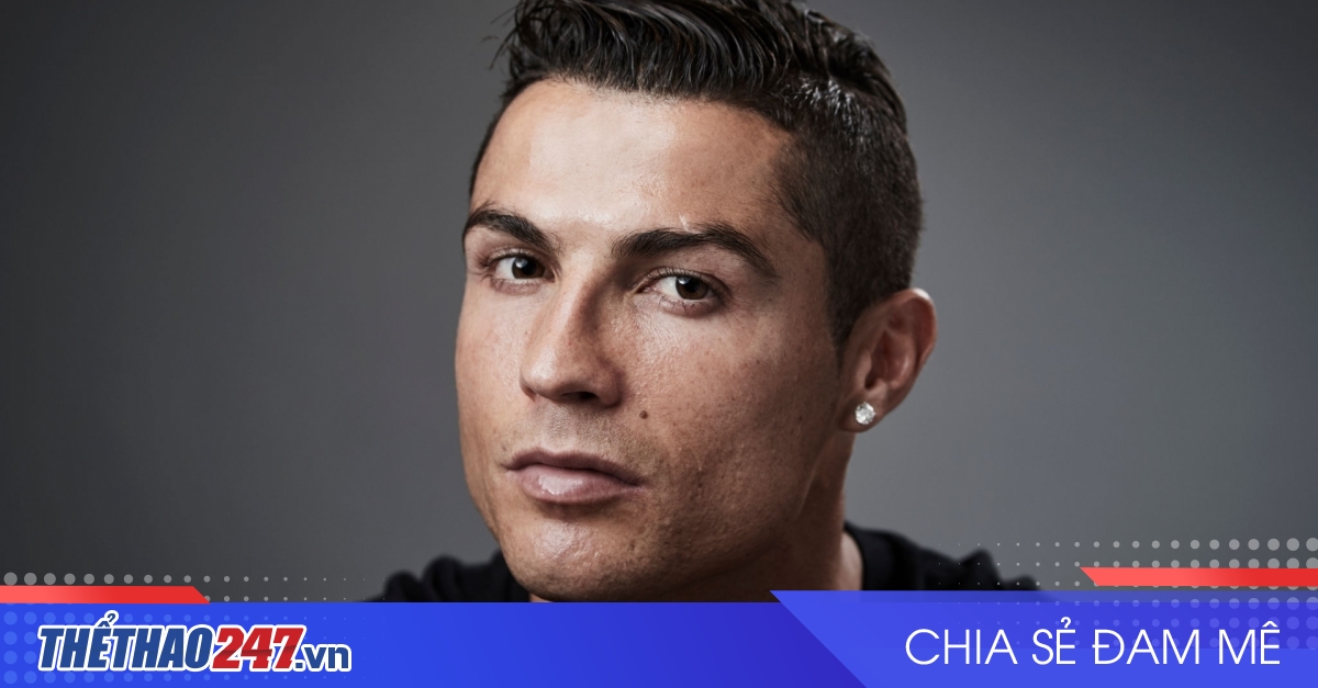 thumbnail - CHÍNH THỨC: 'Nhà vua' Ronaldo lên tiếng xác nhận liên quan tới tương lai tại MU