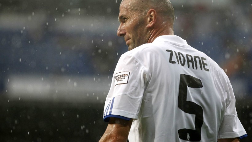 Zidane từng khoác áo số 5