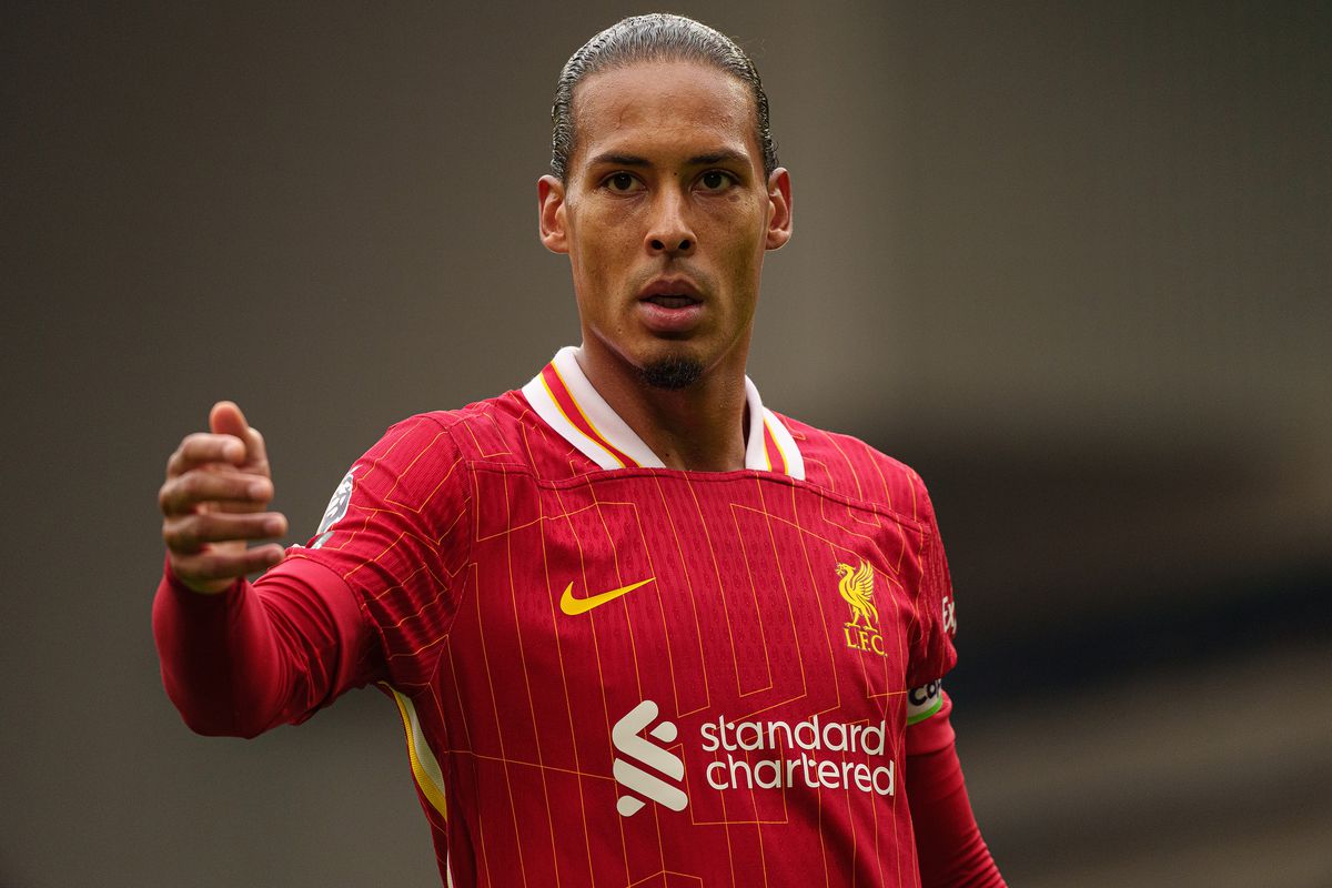 Van Dijk: 'Chelsea toàn cầu thủ đẳng cấp'