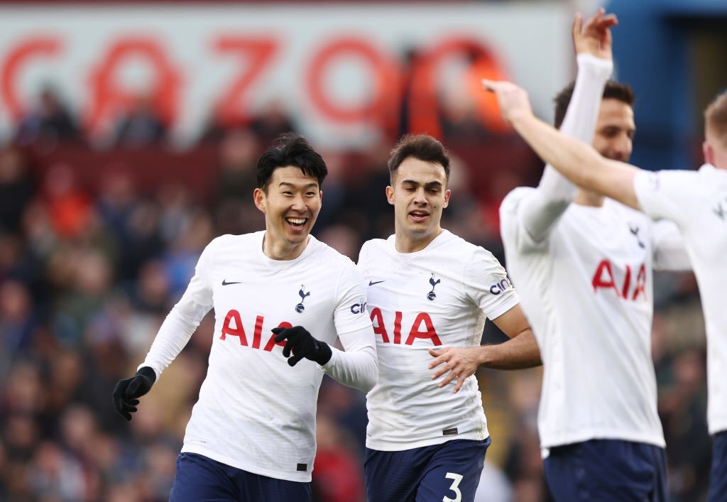 Arsenal với mục đích đánh bại bộ đôi tấn công chết người của Tottenham gồm Kane và Son