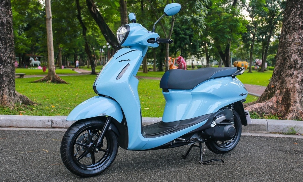 Tương tự xe máy Honda, Yamaha Grande 2022 cũng bị đội giá khi về đại lý 198231