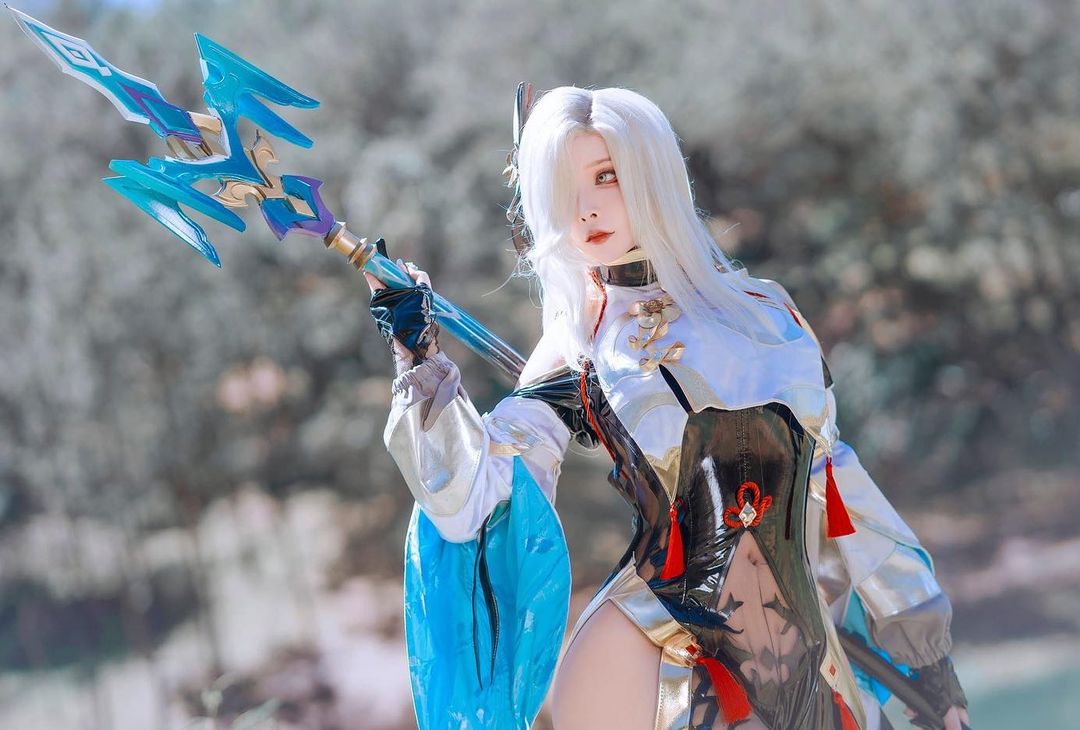 Ngắm màn cosplay Shenhe trong Genshin Impact tới từ coser Sayo Momo 131265