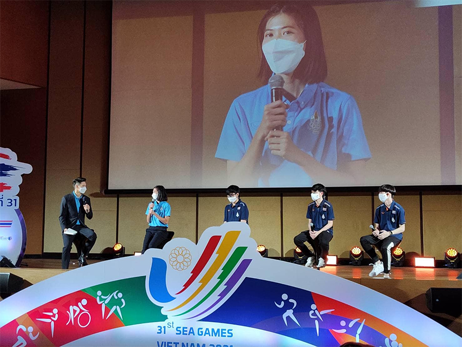 Các tuyển thủ eSports Thái Lan tham gia họp báo trước thềm SEA Games 31