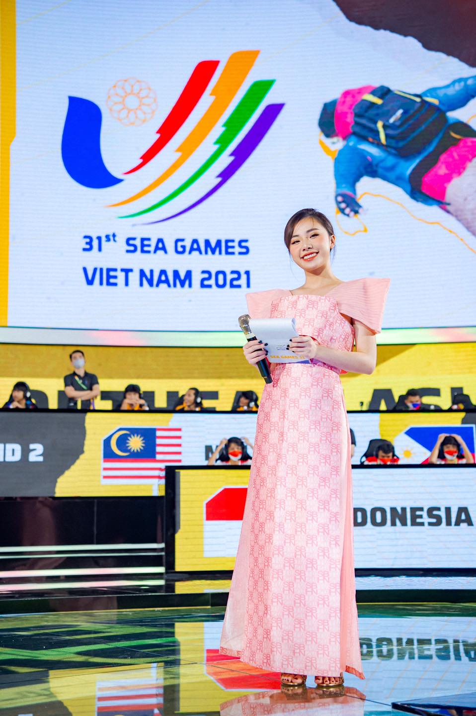 Ngắm nhan sắc dàn nữ MC Esports tại SEA Games 31 141550