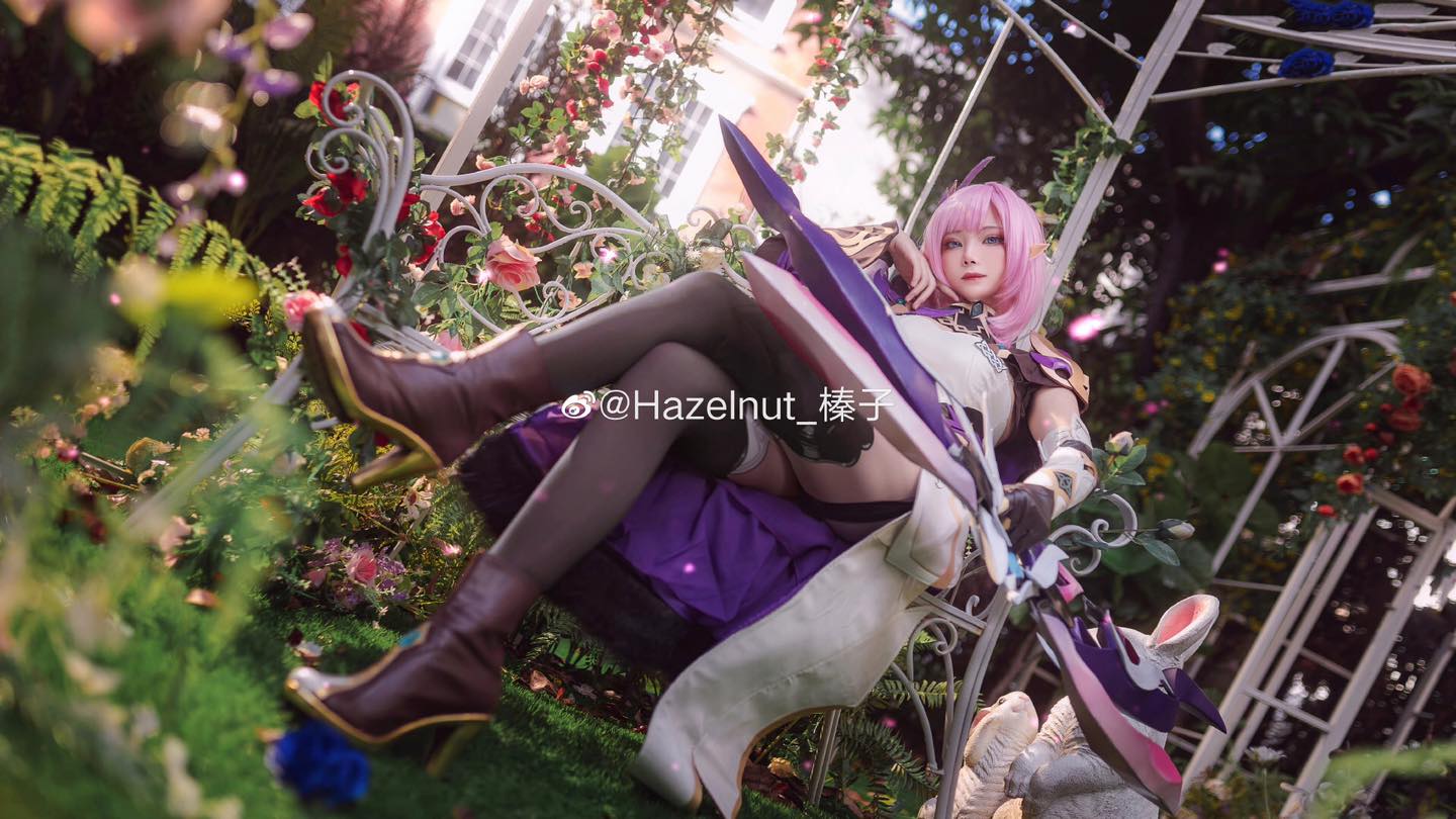 Ngắm màn cosplay Elysia trong Honkai Impact cực kỳ mãn nhãn, thế này bảo sao BeryL không chọn ngay làm skin CKTG 215185