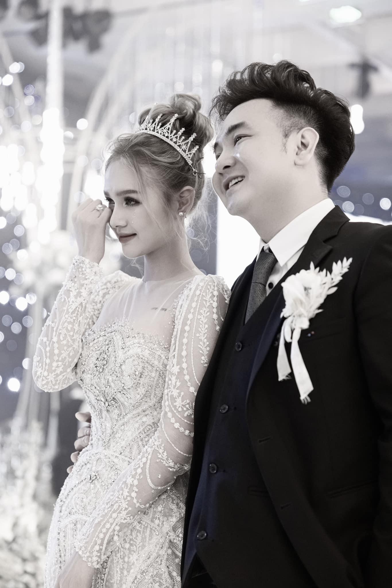 Xoài Non chính thức đường ai nấy đi với Xemesis 482265