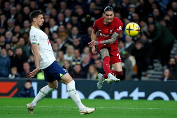 Trực tiếp Liverpool 0-0 Tottenham: Thế trận giằng co 214421