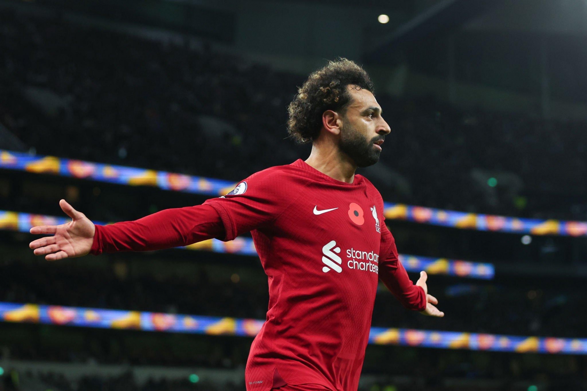 Liverpool thắng Tottenham, HLV Klopp ca ngợi Salah giỏi hơn cả Messi 214540