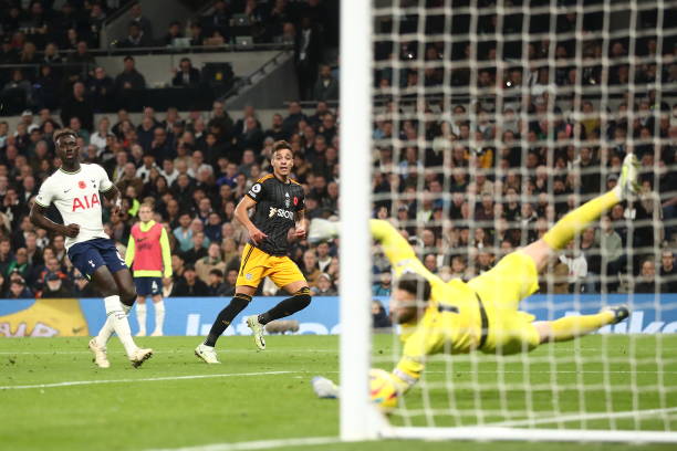 Trực tiếp Tottenham 4-3 Leeds: Màn lội ngược dòng kinh điển! 216942