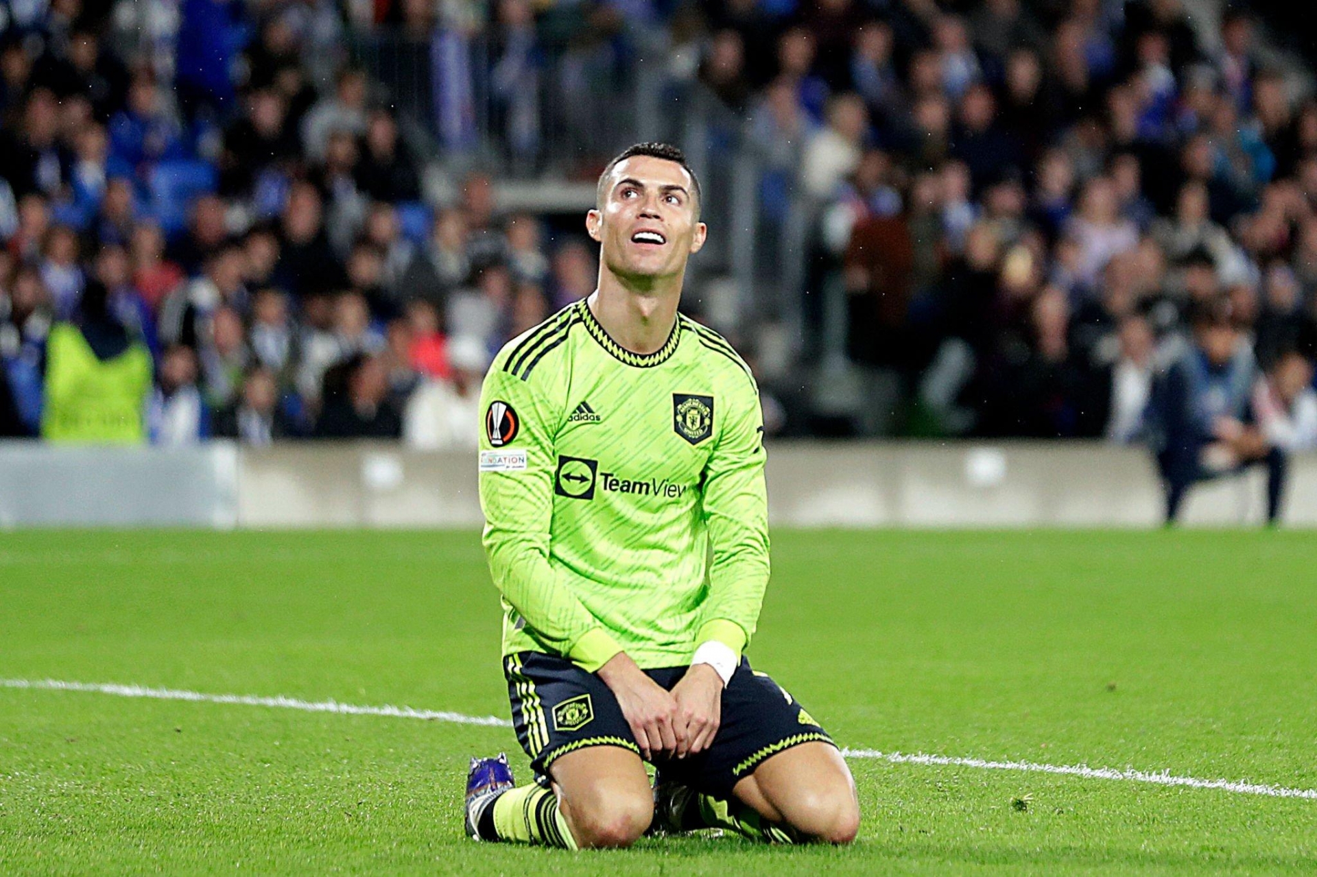 Ronaldo nhận tin buồn chưa từng có từ MU trước thềm World Cup 2022 218458