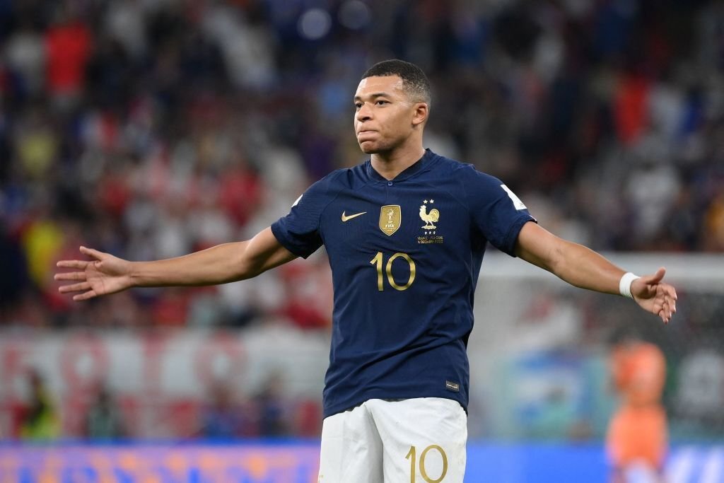 Video bàn thắng Pháp 3-0 Ba Lan: Màn độc diễn của Mbappe! 228065