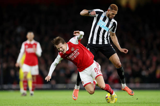 Trực tiếp Arsenal 0-0 Newcastle: Tranh chấp quyết liệt 239007