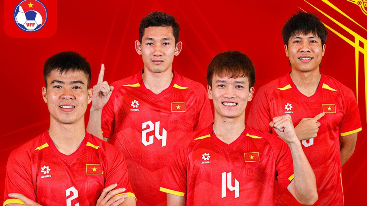 HLV Kim Sang Sik chốt 26 cầu thủ đấu Man Utd
