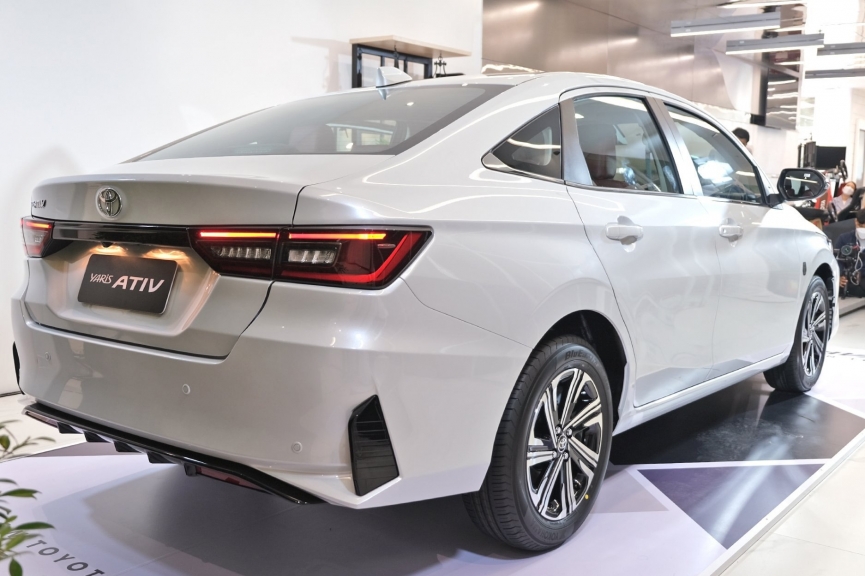 Giá rẻ, nhiều công nghệ - Toyota Vios 2023 bán chạy như “tôm tươi” 202192