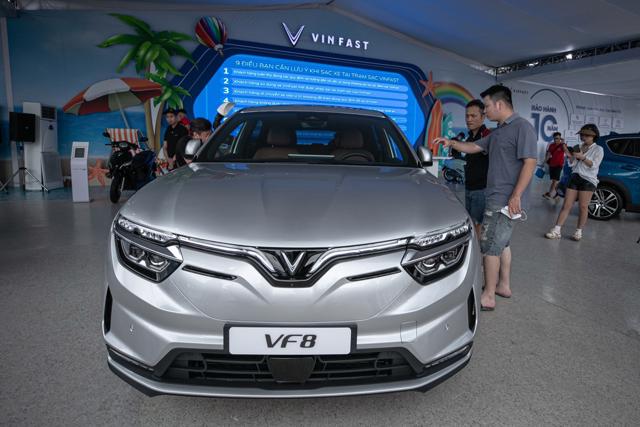 VinFast mang 4 mẫu xe điện trở lại Triển lãm CES 2023 237074