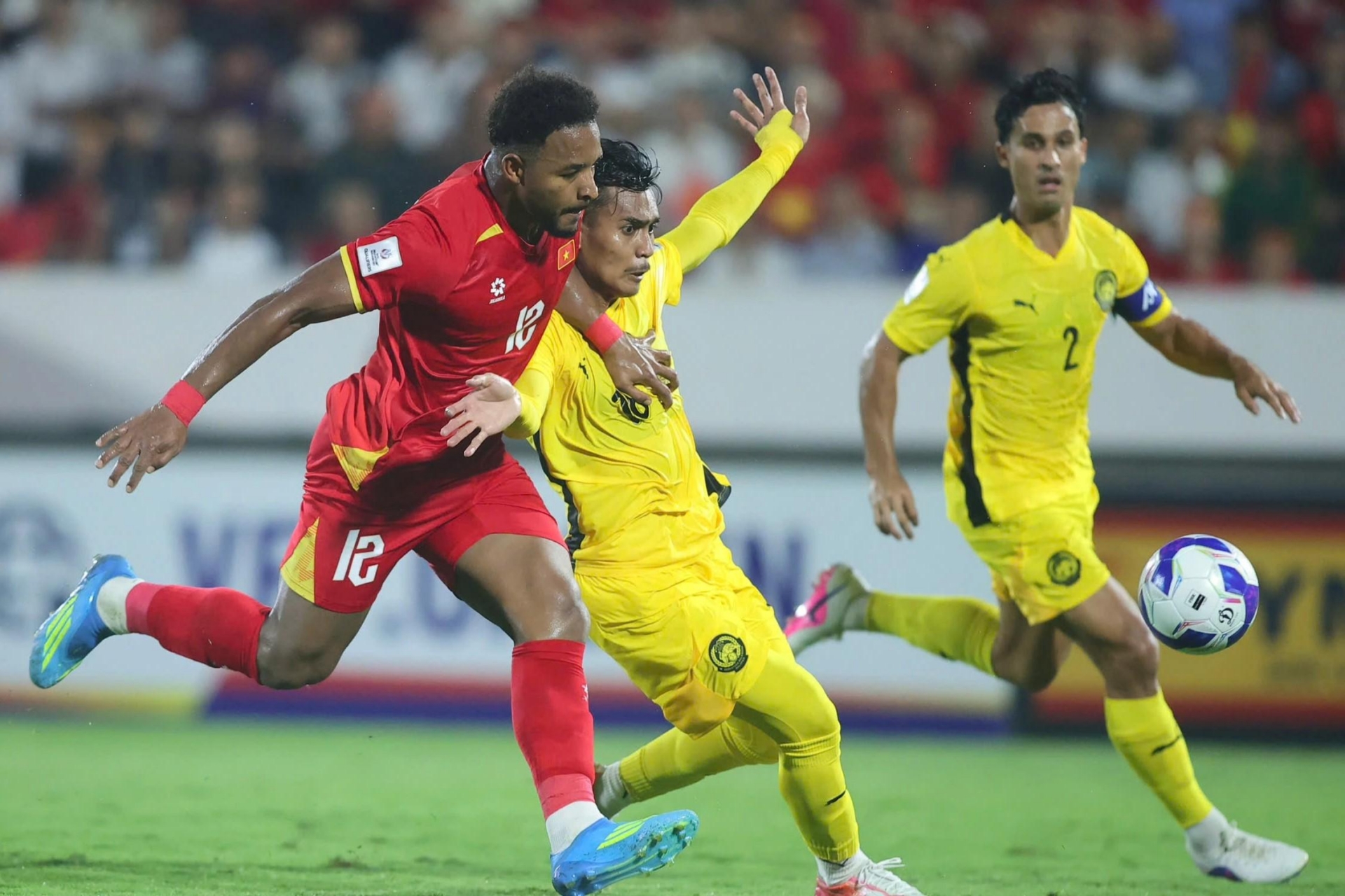 Truyền thông Malaysia: 'Ám ảnh 12 năm qua, cứ gặp Việt Nam thì...'