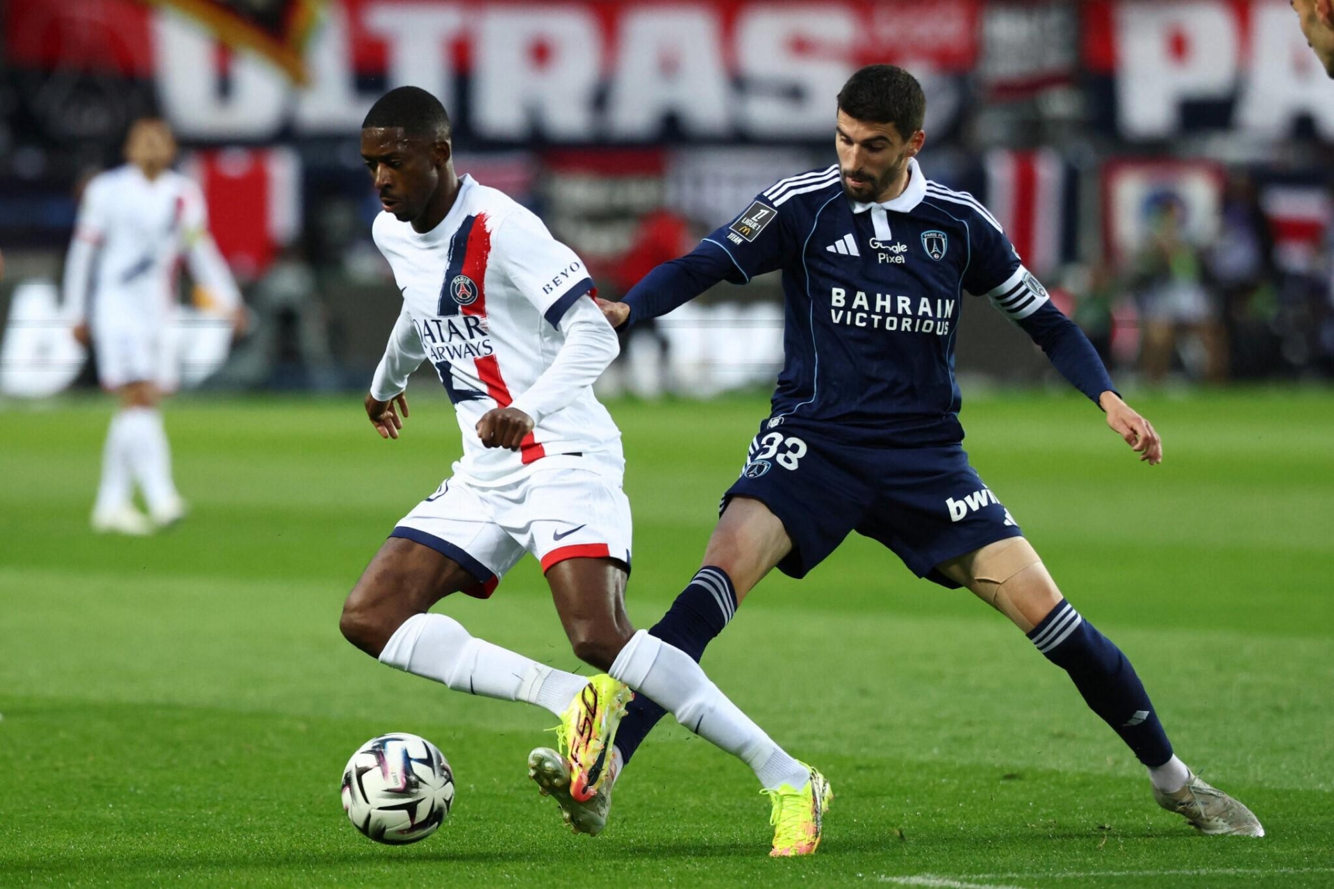 PSG gục ngã cay đắng, Dembele báo tin dữ trước chung kết C1 với Arsenal