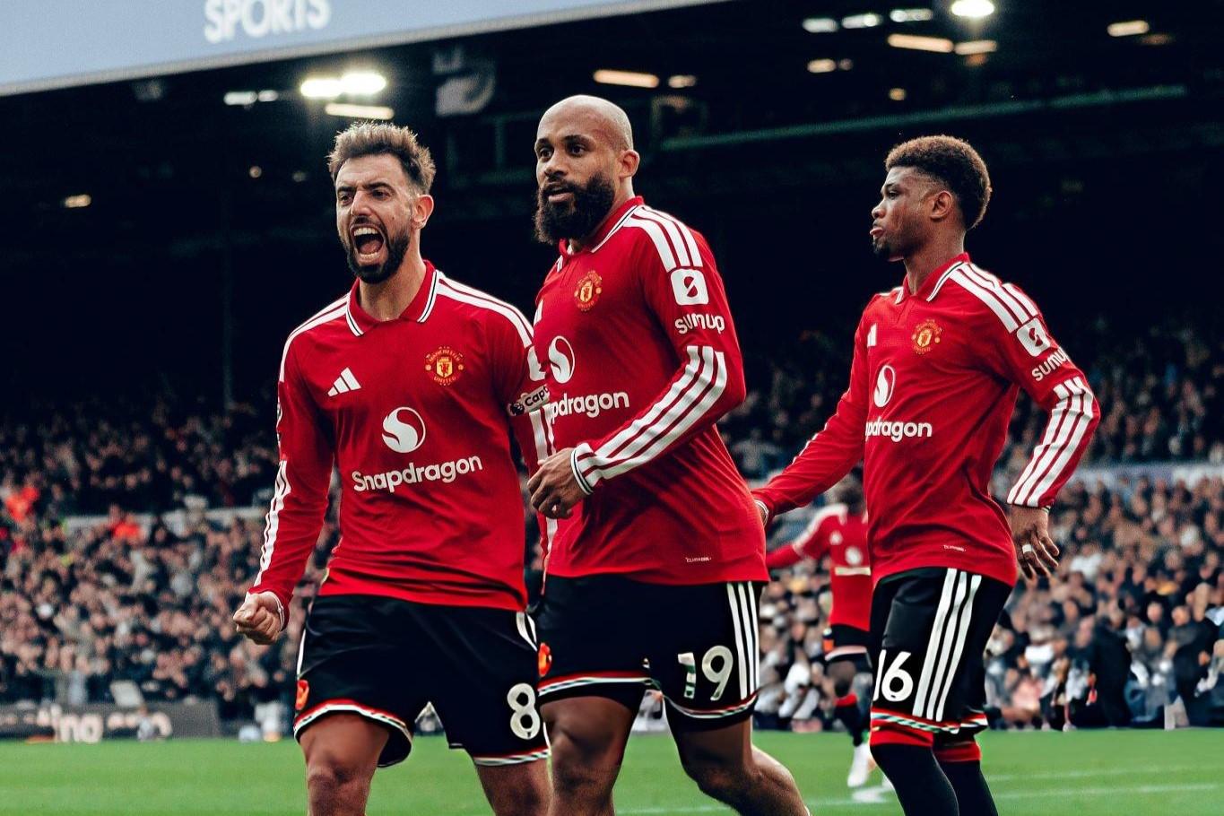 Trực tiếp bóng đá Leeds 1-1 MU: Bàn thua sững sờ